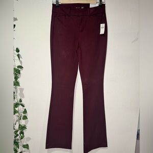 Old Navy Women's Boot Cut Pants in Burgundy